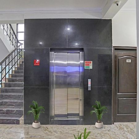 Townhouse The Premier View Near Iskcon Temple Noida Hotel Exterior foto